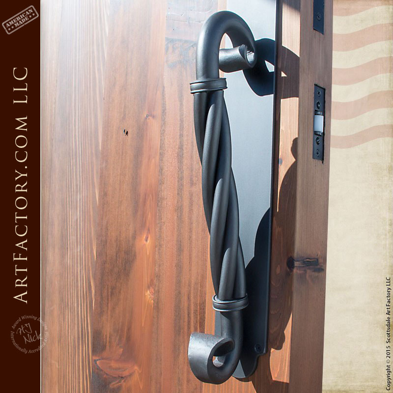 Medieval Style Solid Wood Entrance Door: With Custom ... (600 x 600 Pixel)