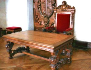 Office Table - Huissier de Justice 18th Cen France  HTJ320
