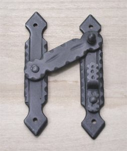Iron Latch - Design From Antiquity - LTC304