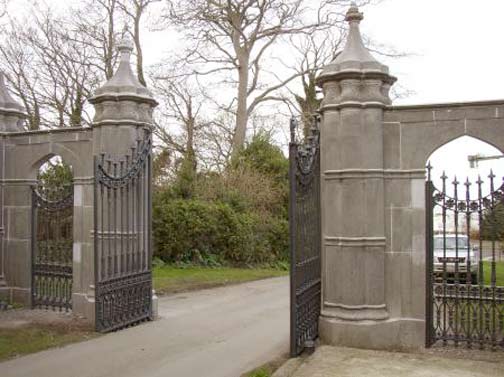 Entry Gates - Howth Castle 14th Century Ireland -  IG1204